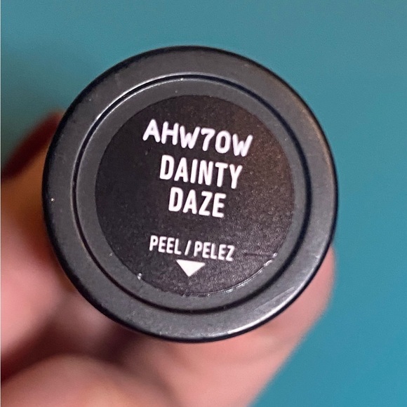 NYX suede matte lipstick in shade Dainty Daze - Picture 5 of 7